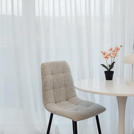 Sky Rest Airport With Private Parking Apartamento
