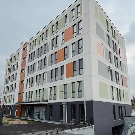 Sky Rest Airport With Private Parking Apartamento *